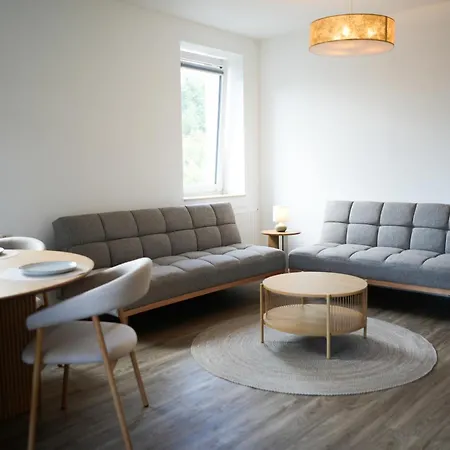 Appartement Ahoi Homes 20 Min Ham Airport 8 People *